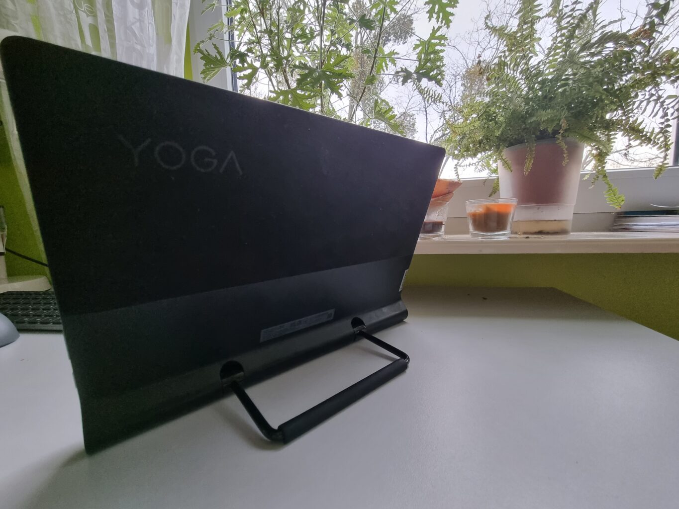 Lenovo Yoga Tab 13 - nóżka