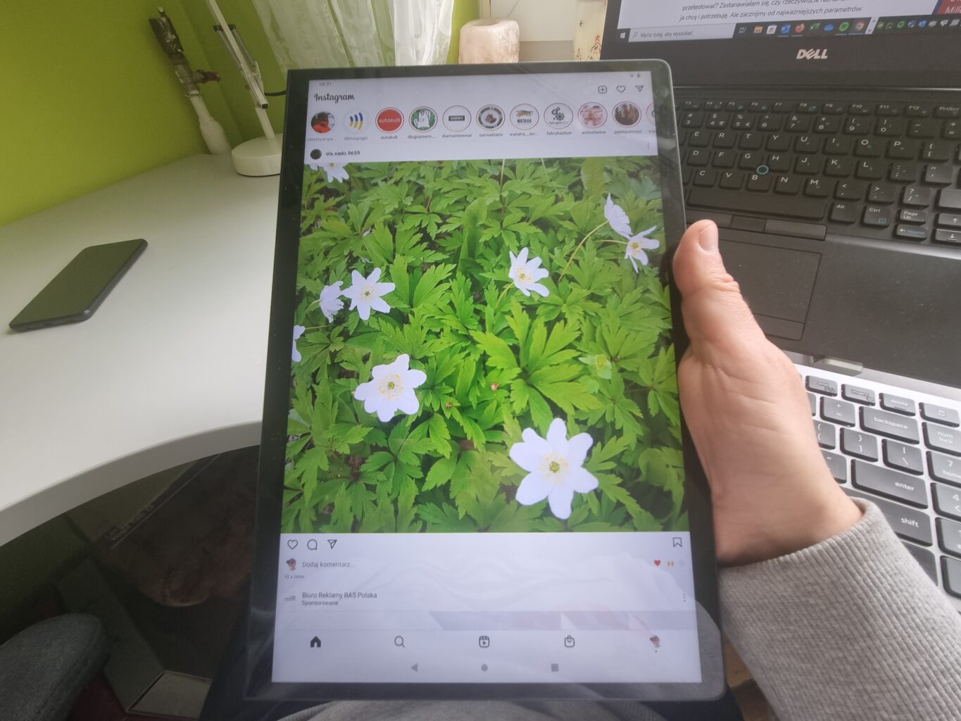 Lenovo Yoga Tab 13 - przeglądanie Instagrama