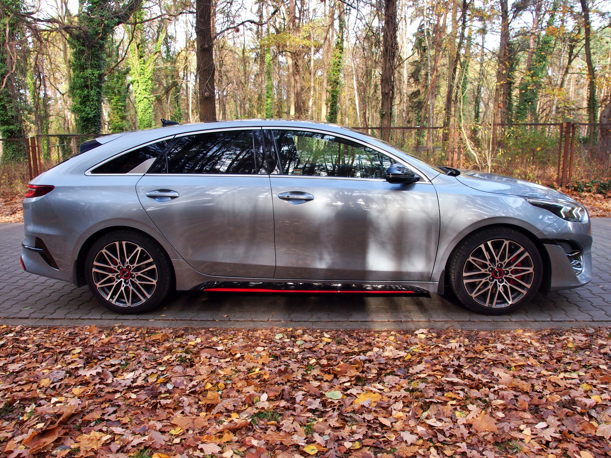 Kia ProCeed GT. Test kombi z pazurem