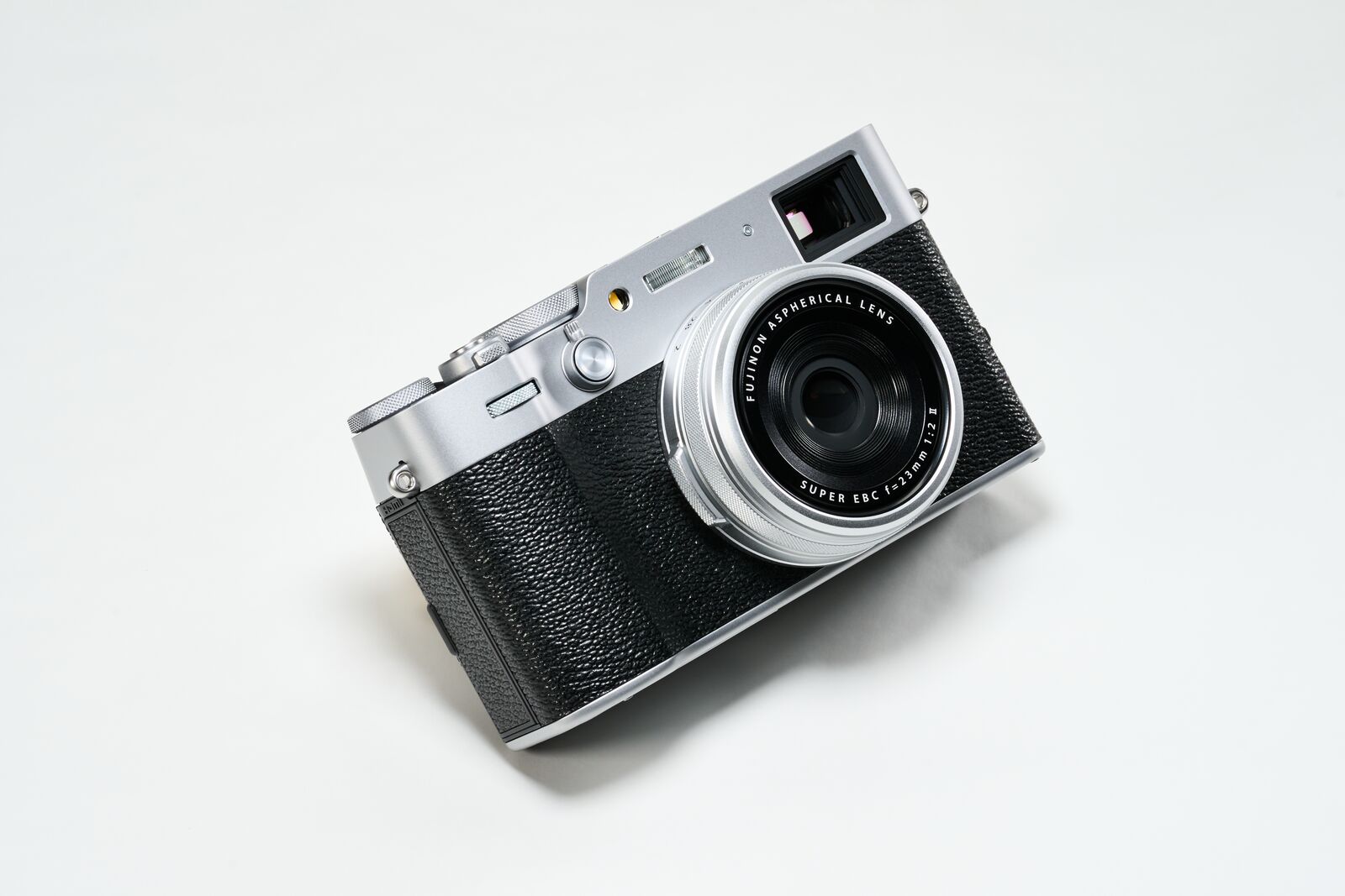 Fujifilm X100 VI. sukcesor legendarnej wersji „V”