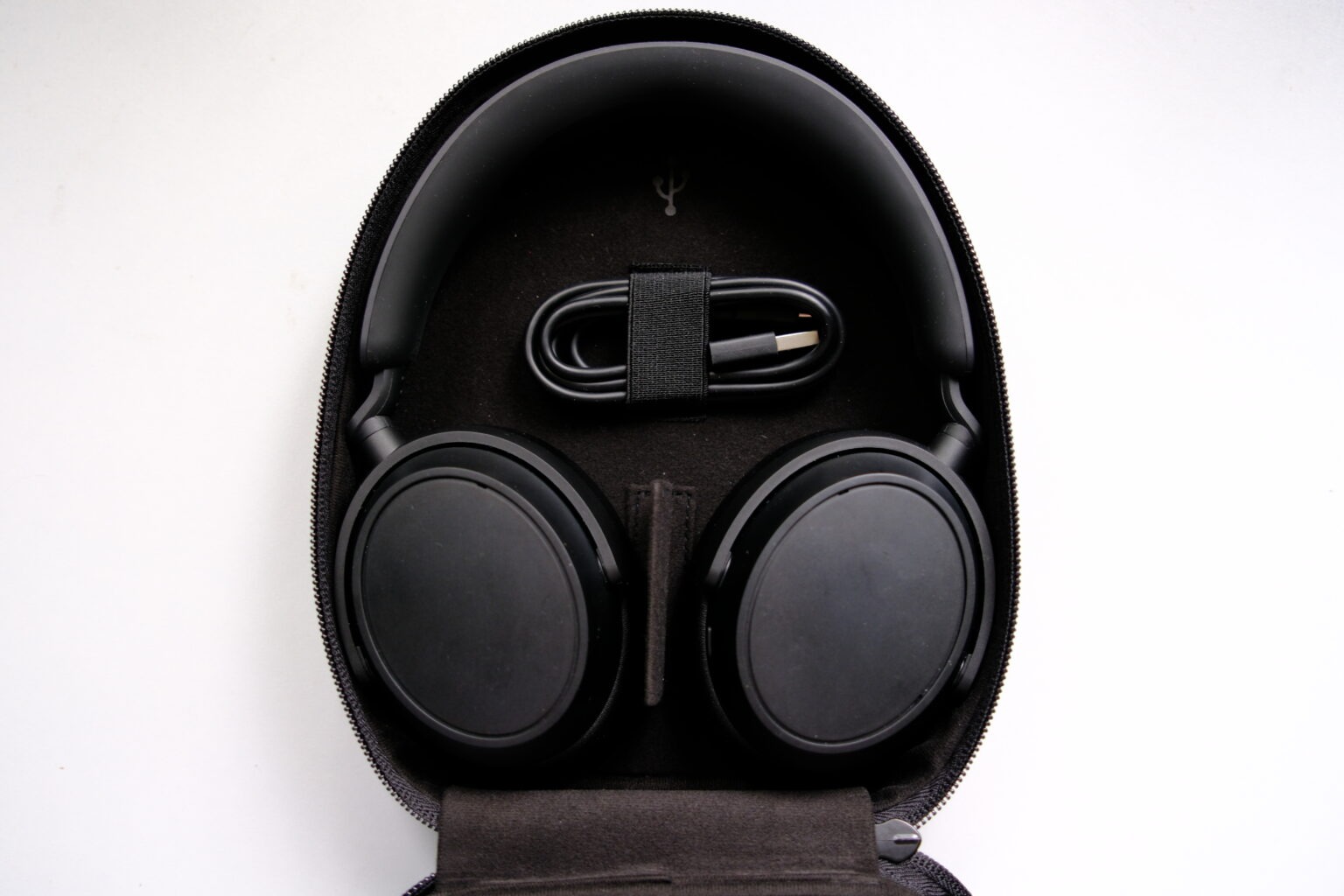 Sennheiser Accentum Plus