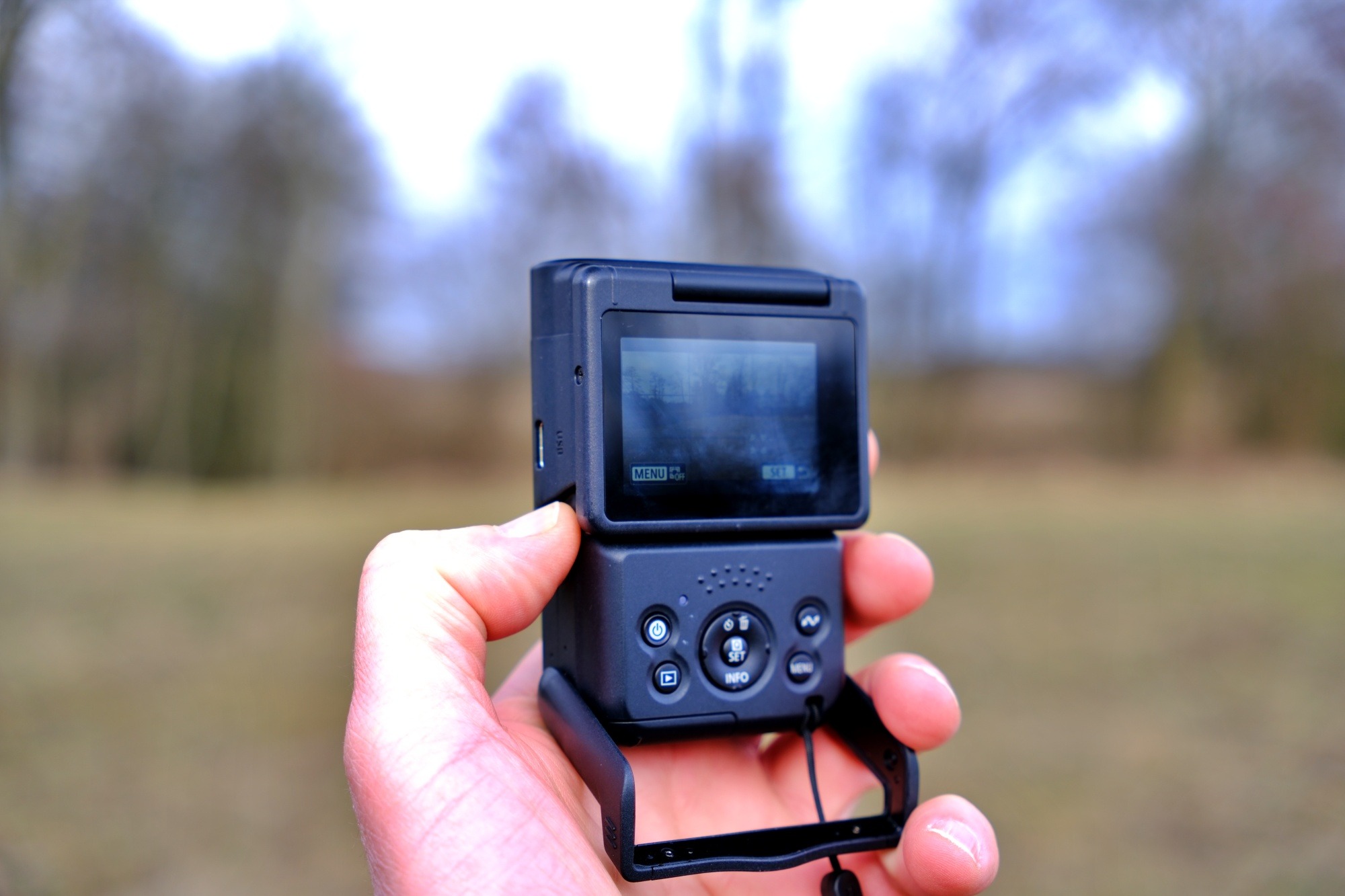 Canon PowerShot V10. Test