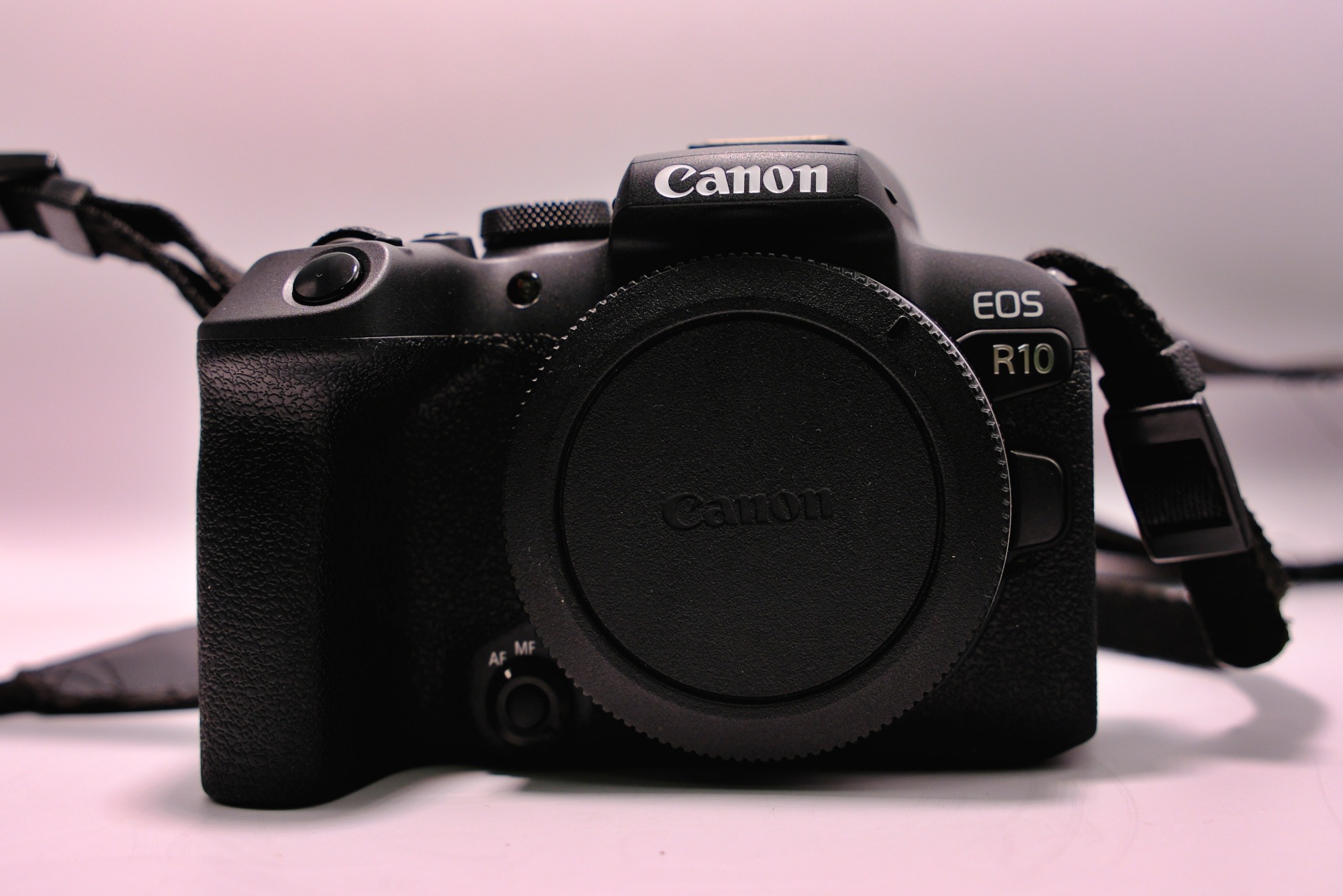 Canon EOS R10 – sprzęt dla ambitnych amatorów. Sprawdzam, czy warto!