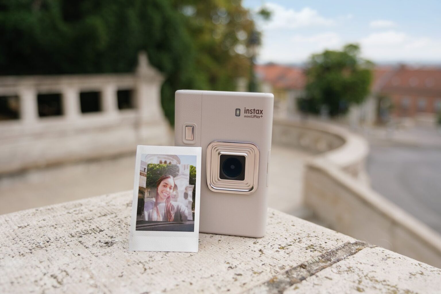 instax mini LiPlay