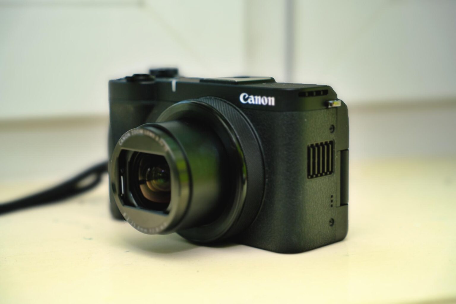 Canon PowerShot V1