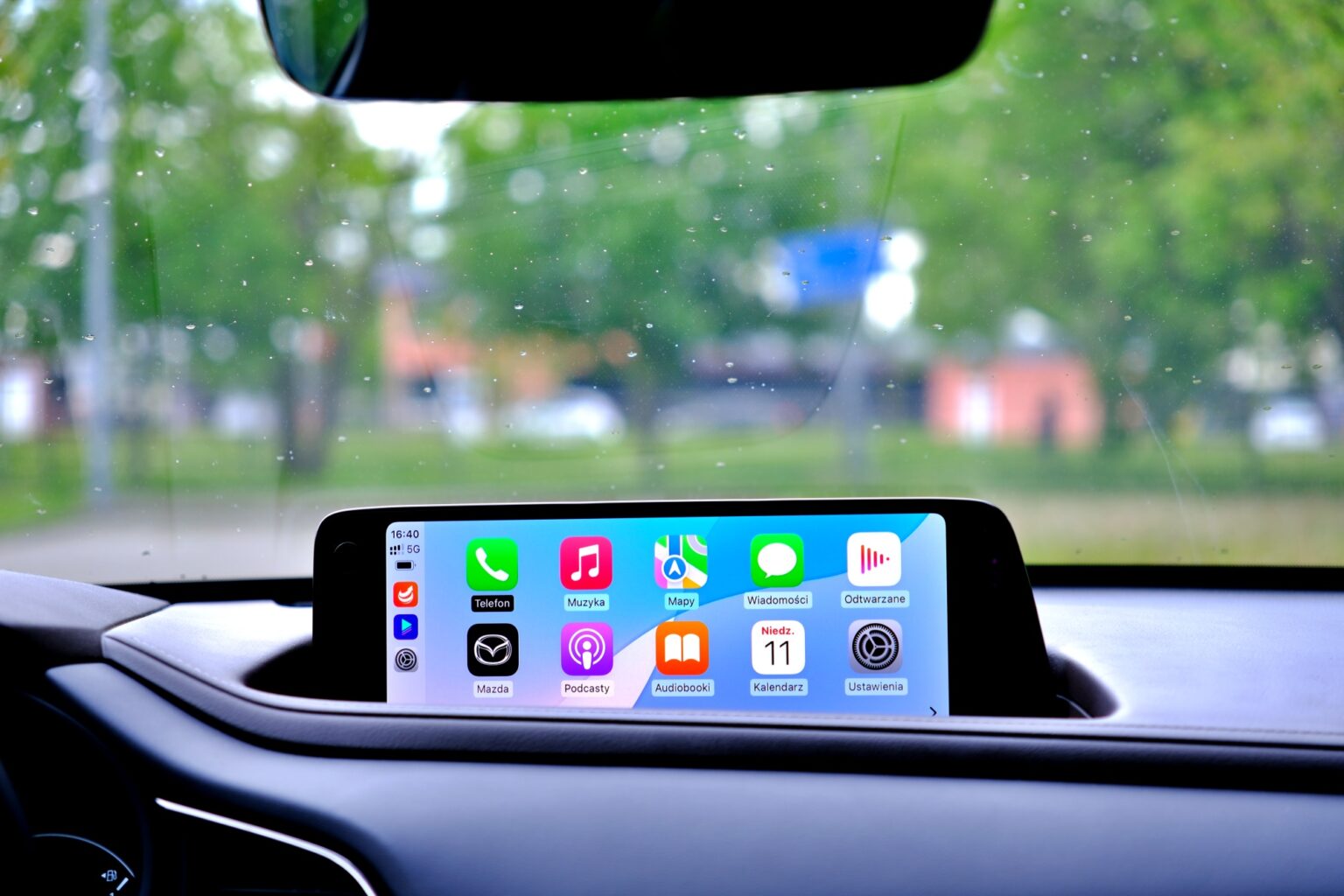 Ekran systemu Mazda Connect