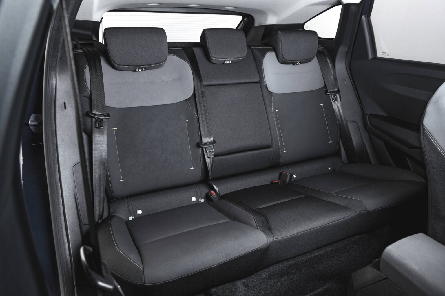 Dacia Striker Hybrid 150