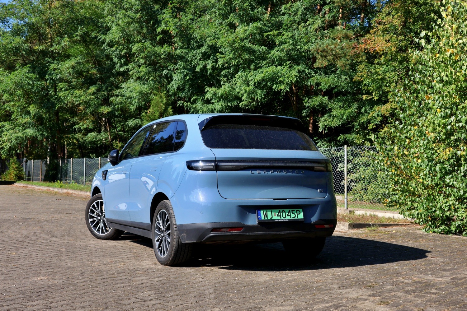 Leapmotor B10